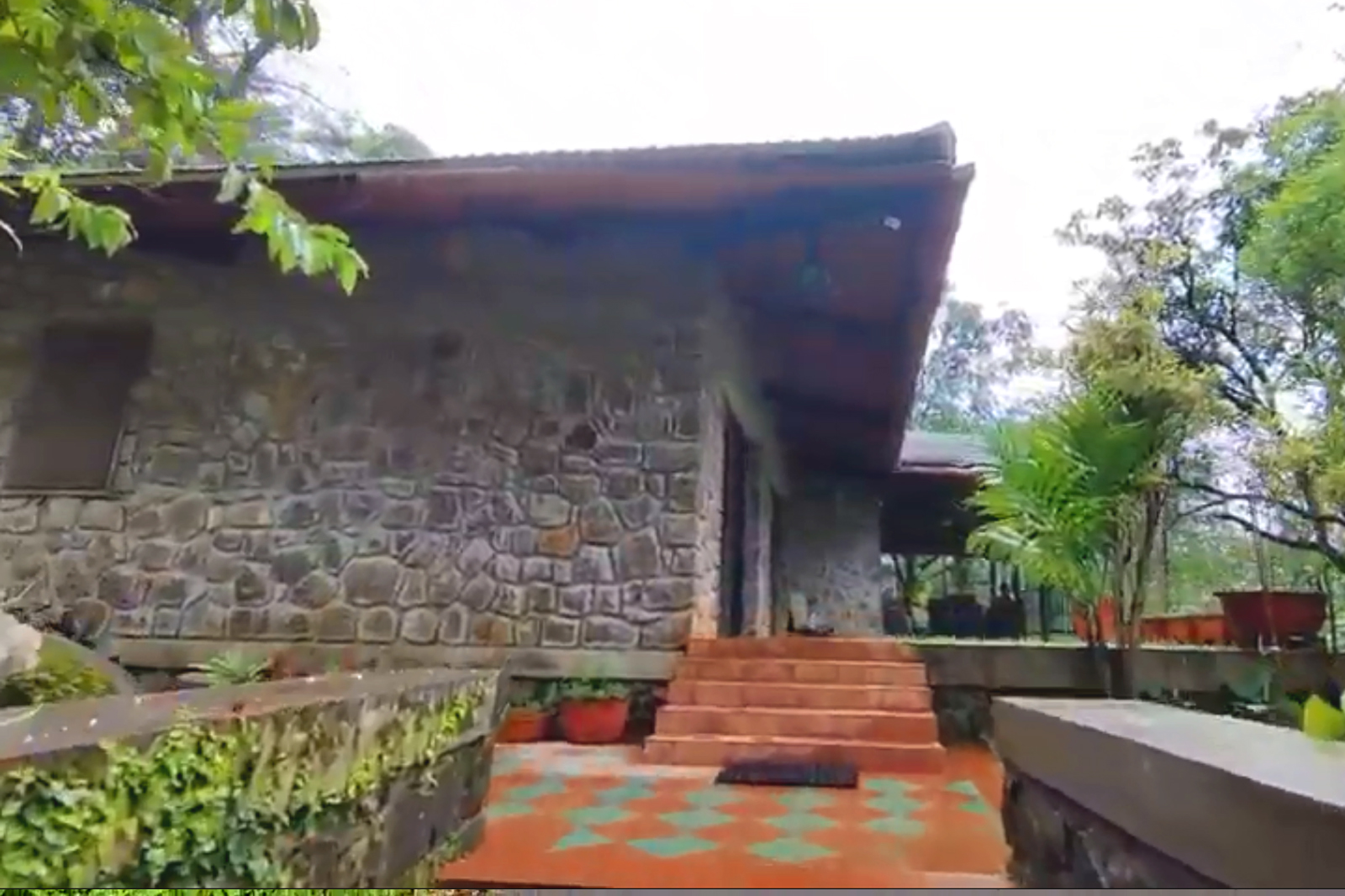 Bungalows in Lonavala